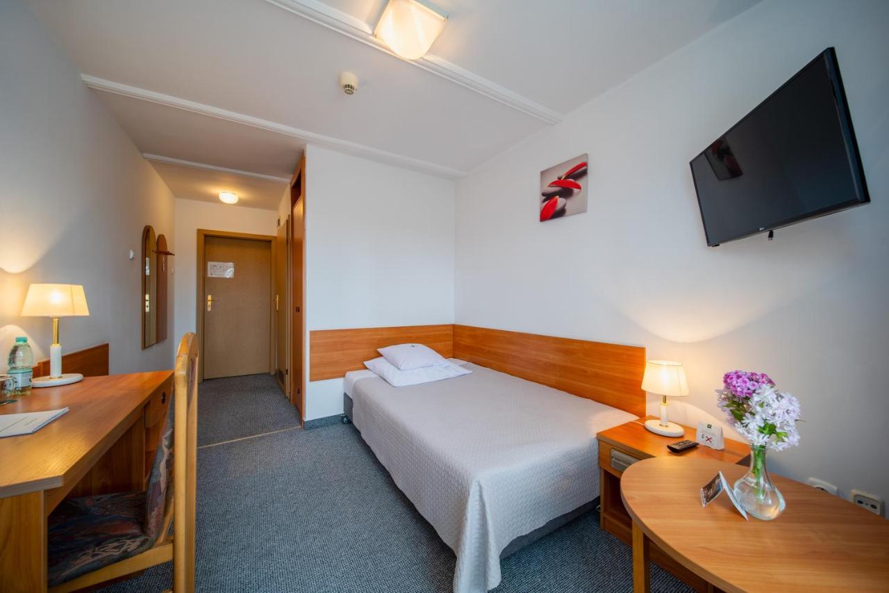 Hotel Gromada Medical Spa Busko-Zdrój Εξωτερικό φωτογραφία