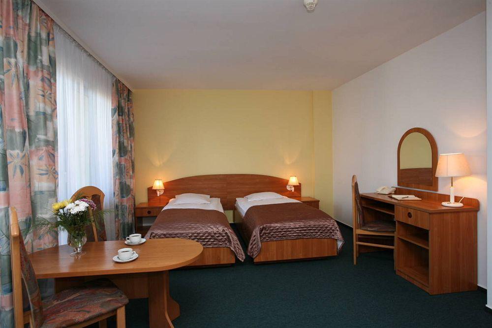 Hotel Gromada Medical Spa Busko-Zdrój Εξωτερικό φωτογραφία