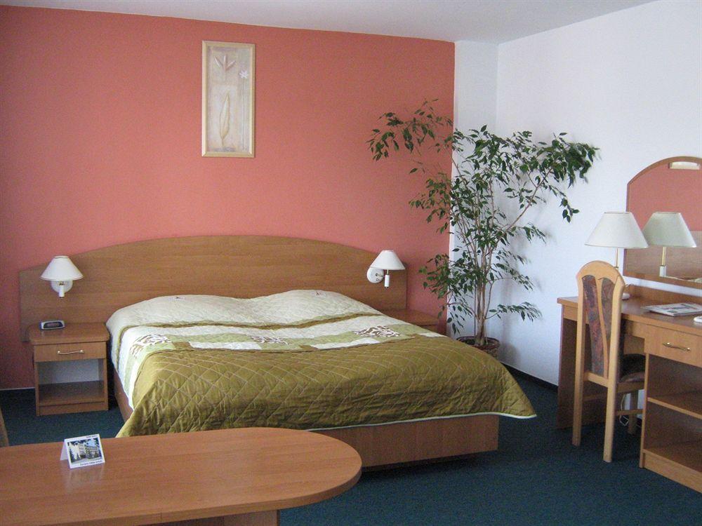 Hotel Gromada Medical Spa Busko-Zdrój Εξωτερικό φωτογραφία